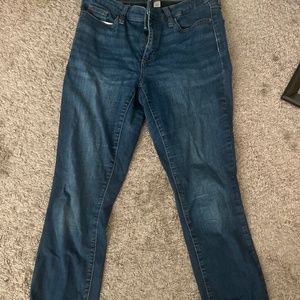 Dark wash skinny jeans